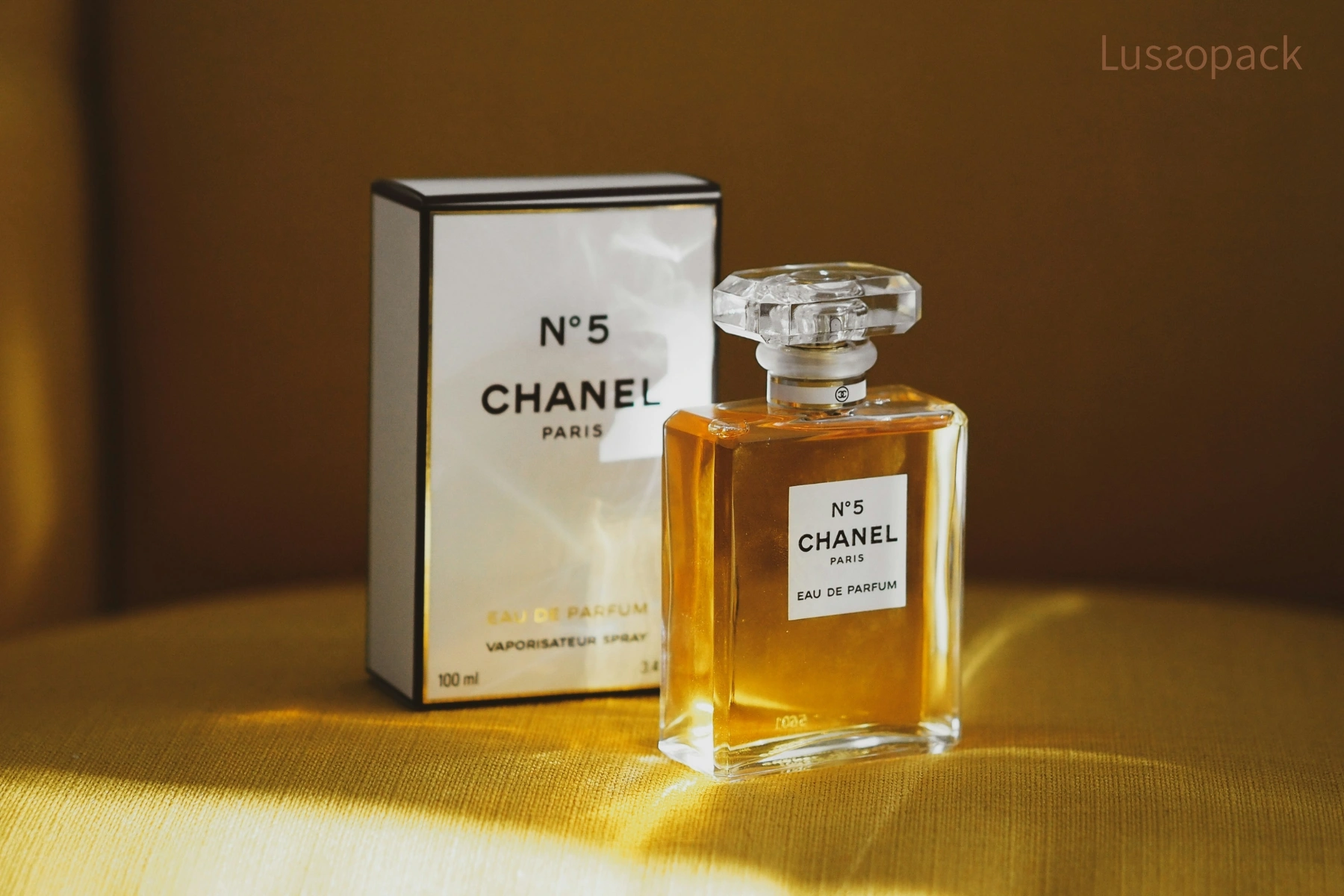 /images/packagingBlogUpdate/luxuryPackagingDesign/luxuryPackagingDesign02.webp