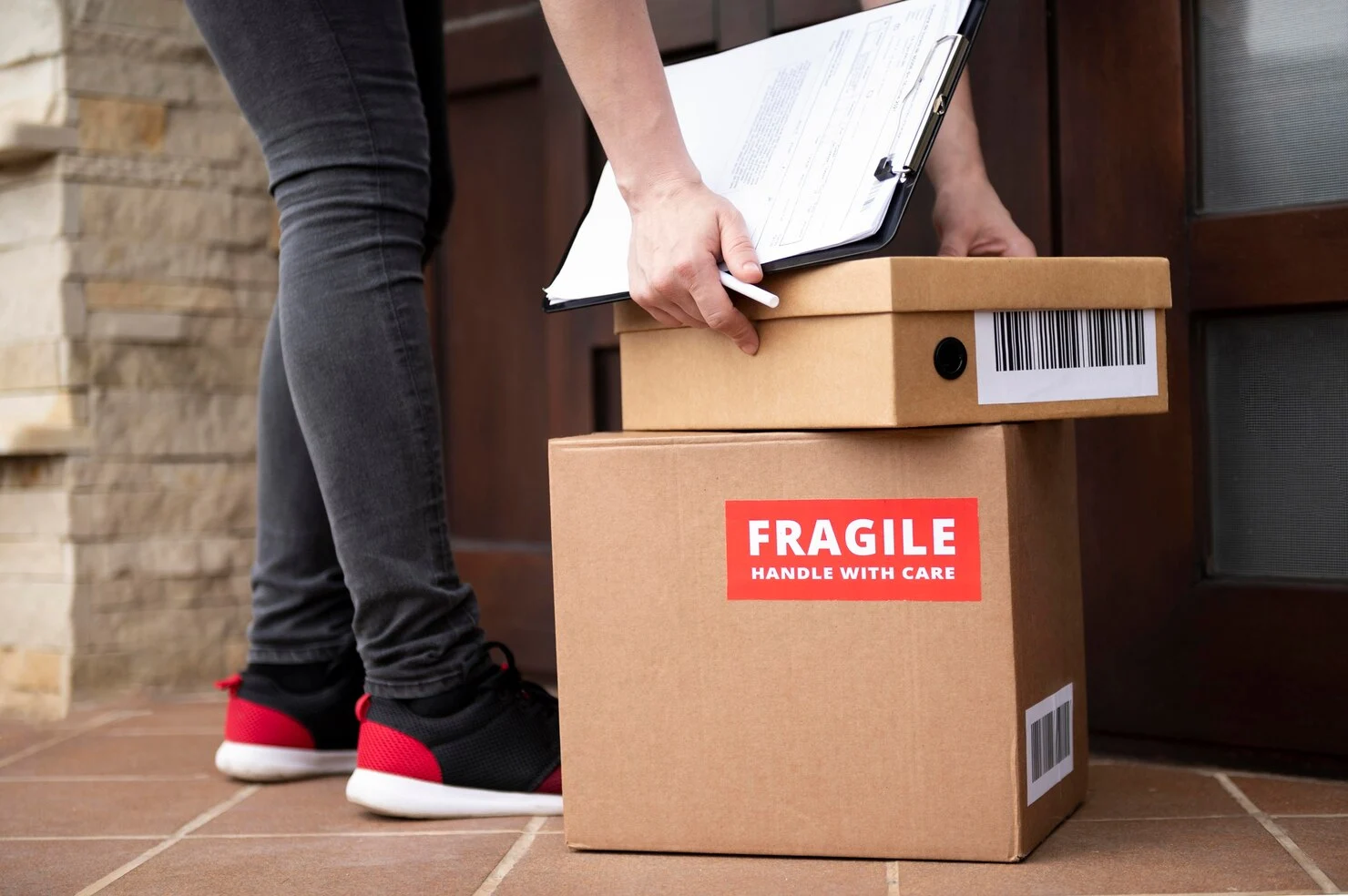 Best Practices for Securely Packaging Fragile Items for Shipping