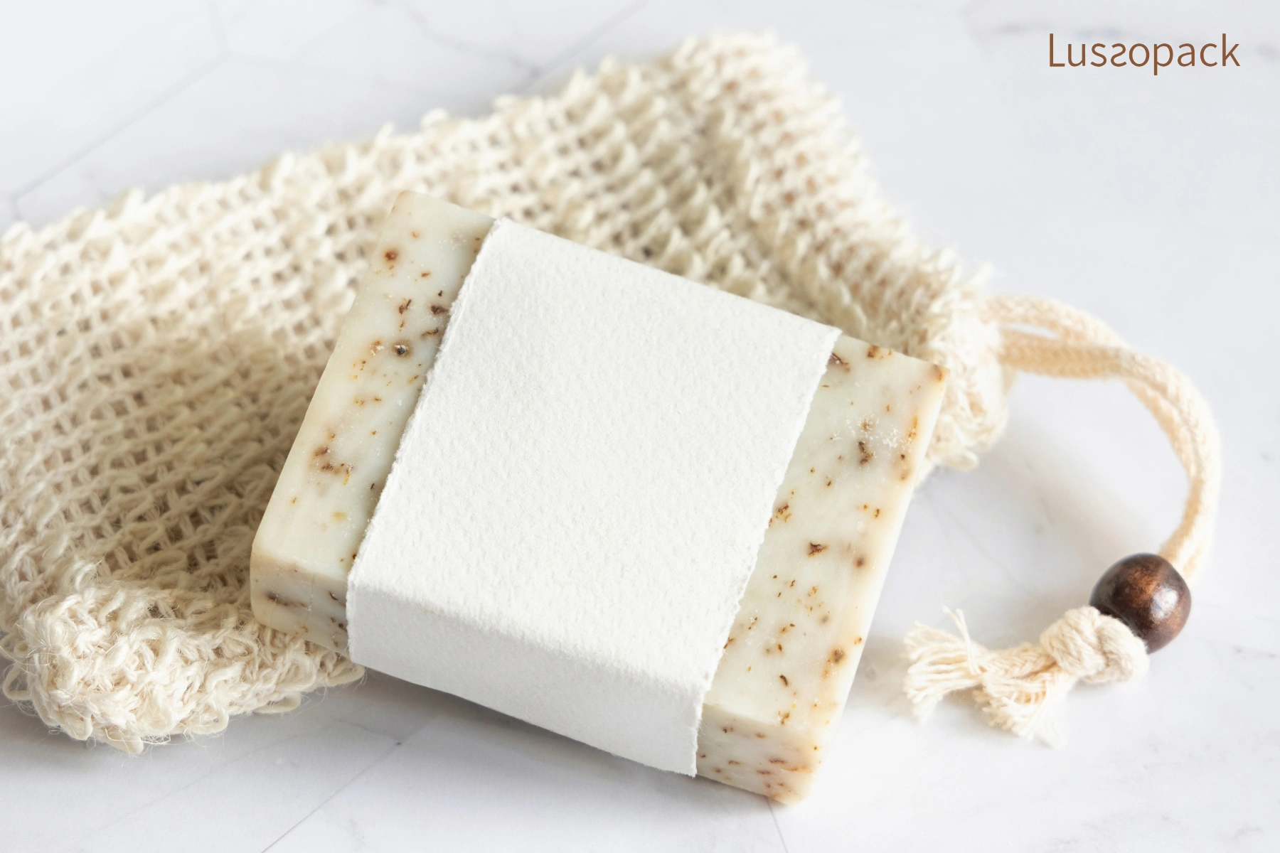 /images/packagingBlogUpdate/sustainableCosmeticPackagingStrategies/sustainableCosmeticPackagingStrategies07.webp